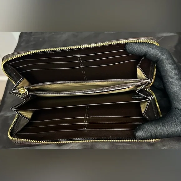 Coach Est. 1941 Rare Zoe Double Buckle Patchwork Leather Long Wallet EUC - Picture 9 of 16